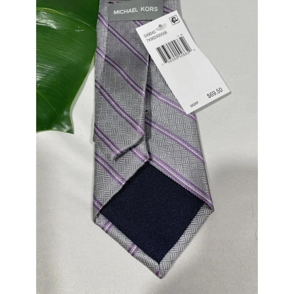 NWT $70 Michael Kors [ Men's Tie ] Cross-Hatch and Stripe in Grey/ Purple‎